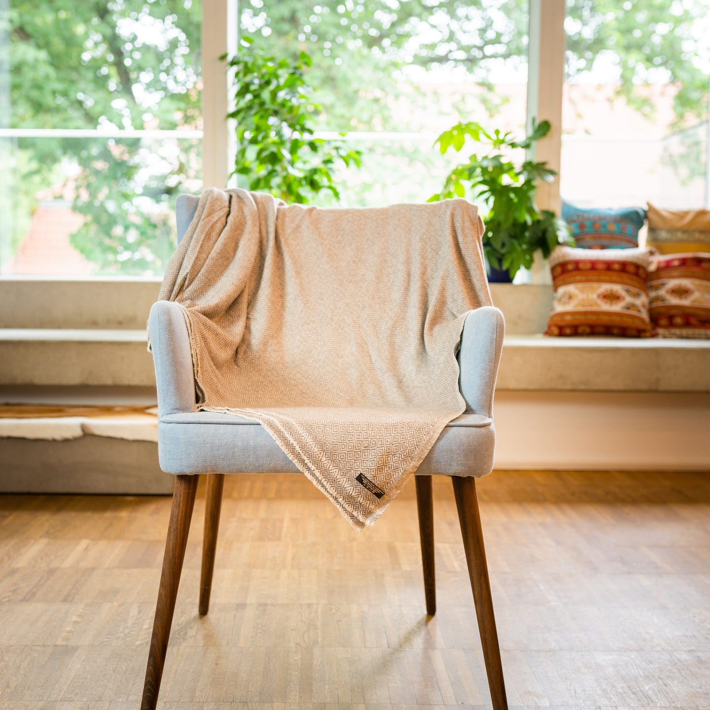 Kaschmirdecke graubraun mit Karomuster/ kariert