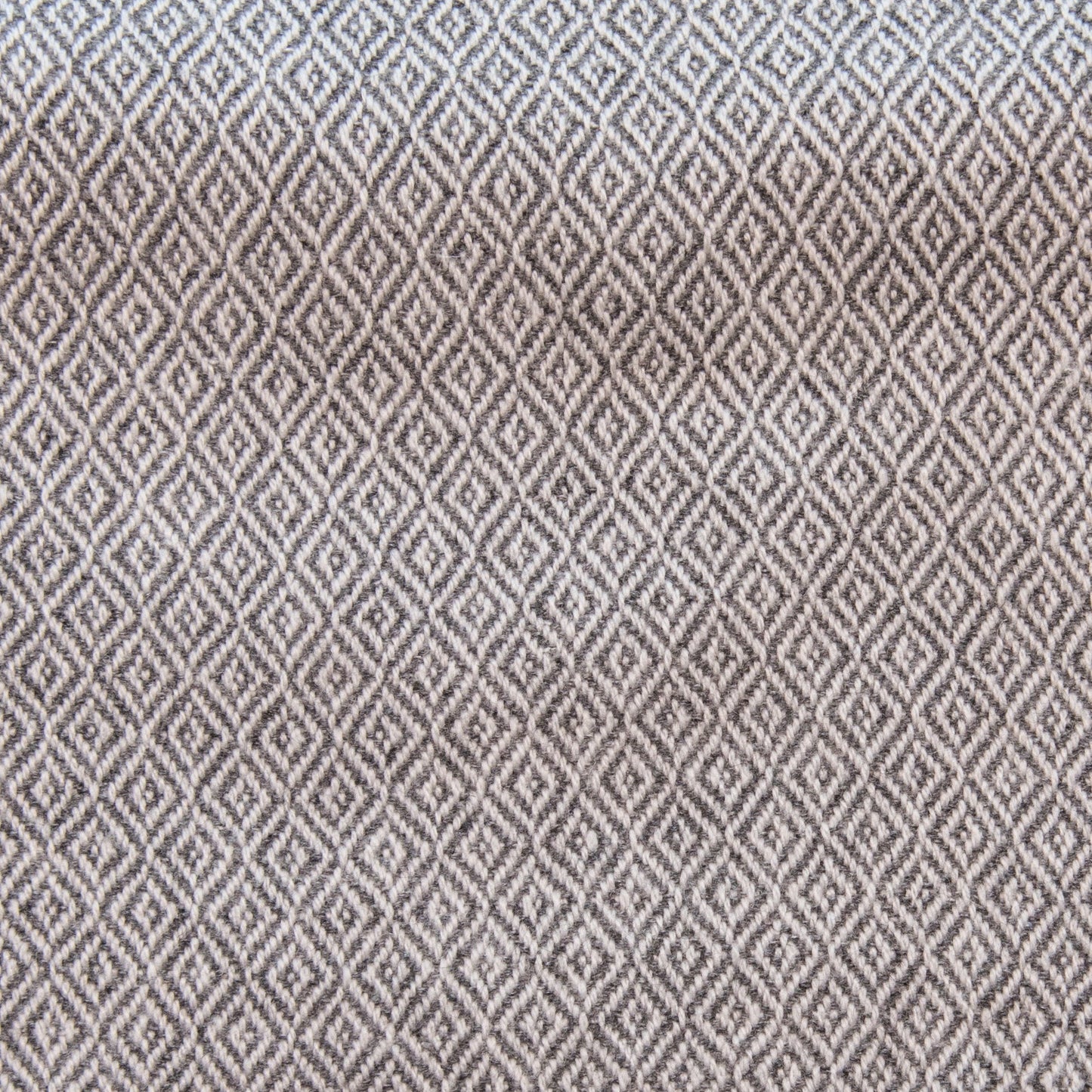 Kaschmirschal dunkelgrau mit Karomuster/ kariert