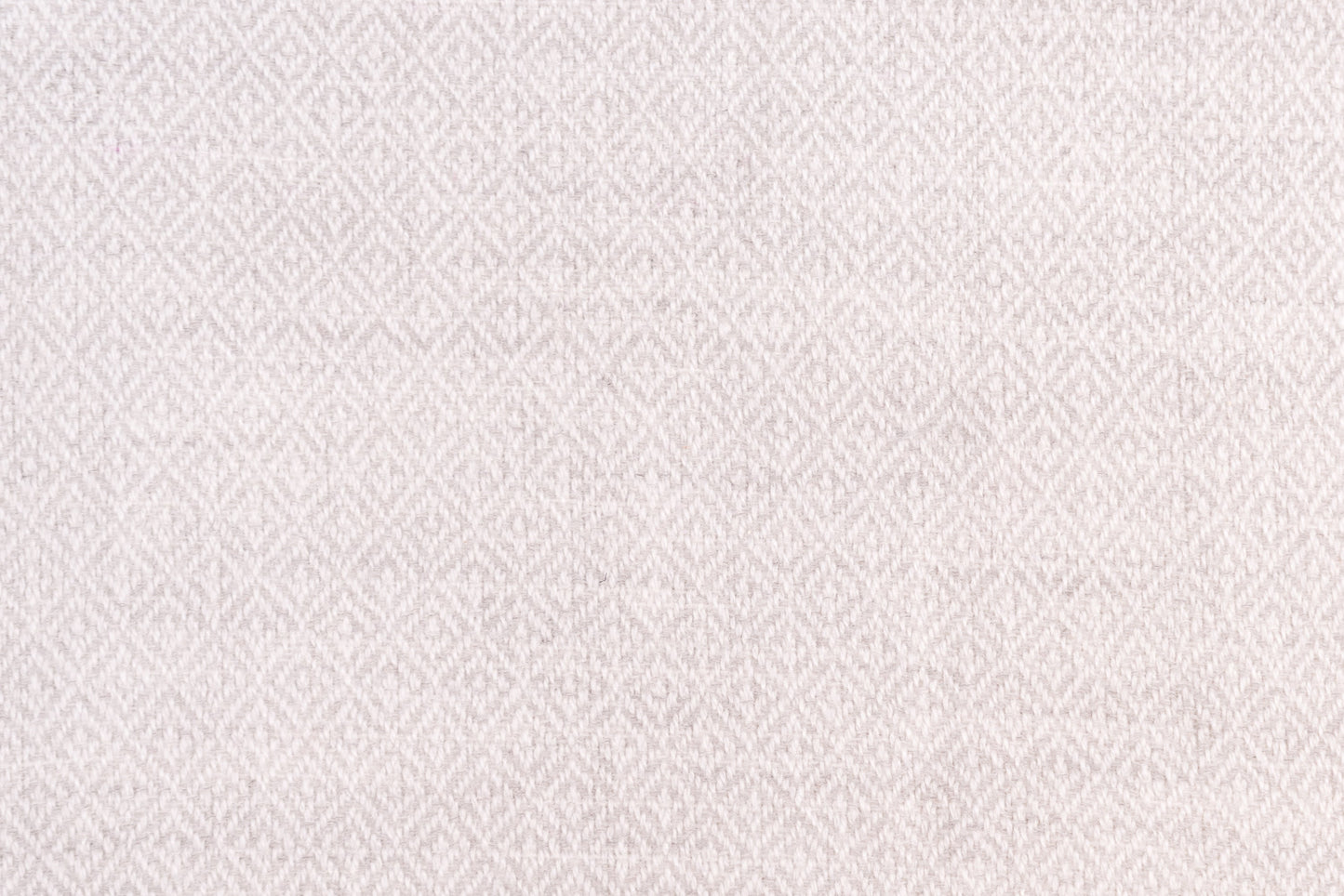 Kaschmirdecke hellgrau mit Karomuster/ kariert