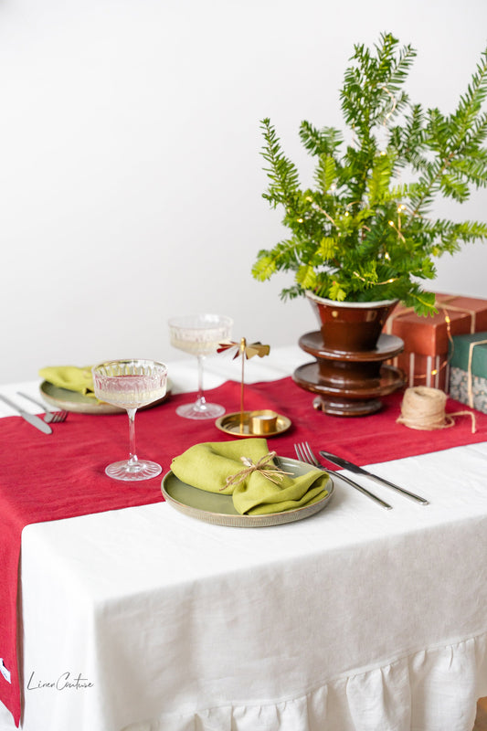 Christmas Pear Linen Dinner Napkins
