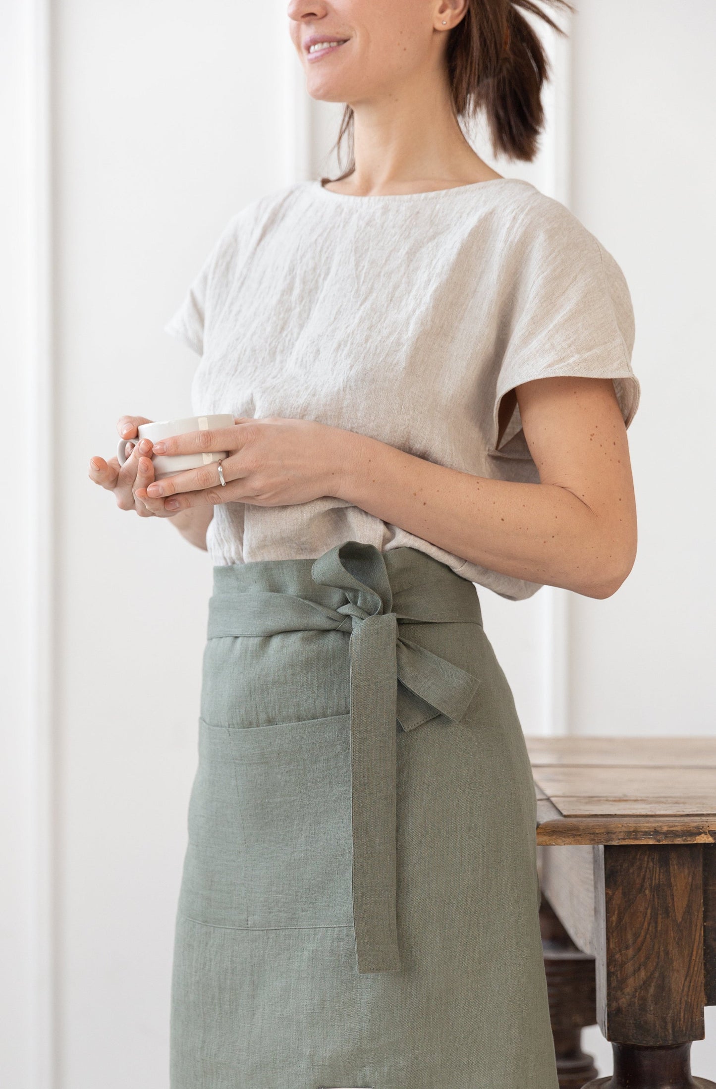 Lemon linen waist apron
