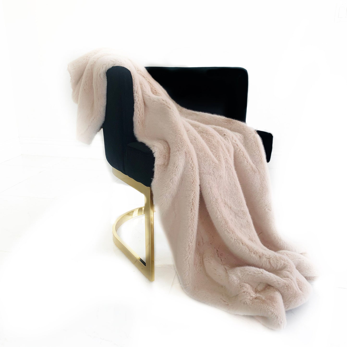 Plutus Pink  Plush Faux Fur Luxury Throw Blanket