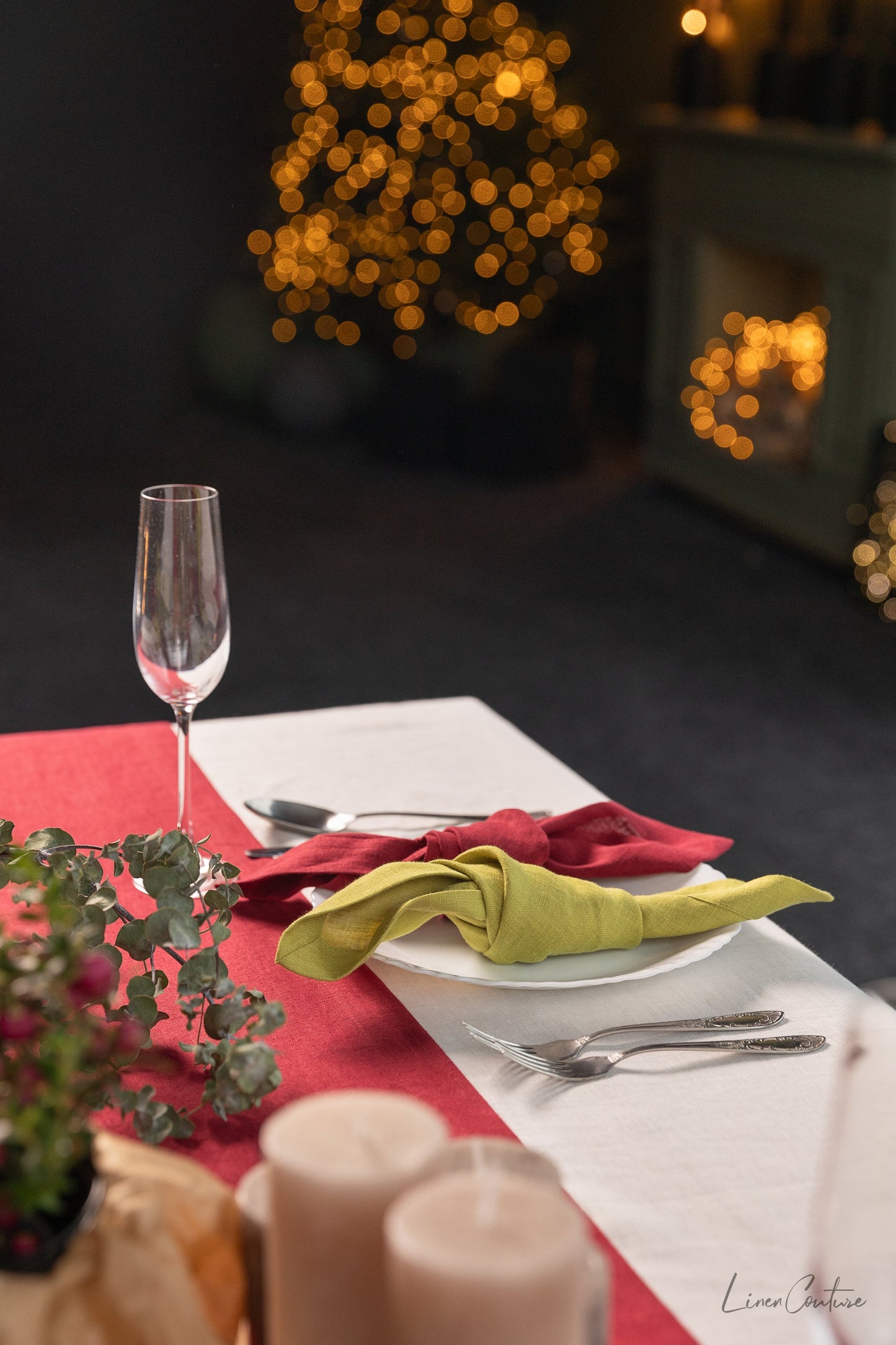 Christmas Pear Linen Dinner Napkins