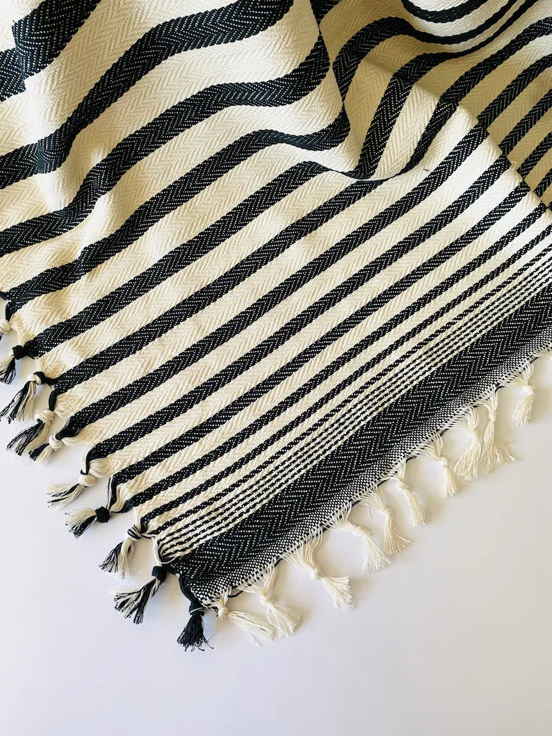 Handgewebtes Cover "Fatsa"