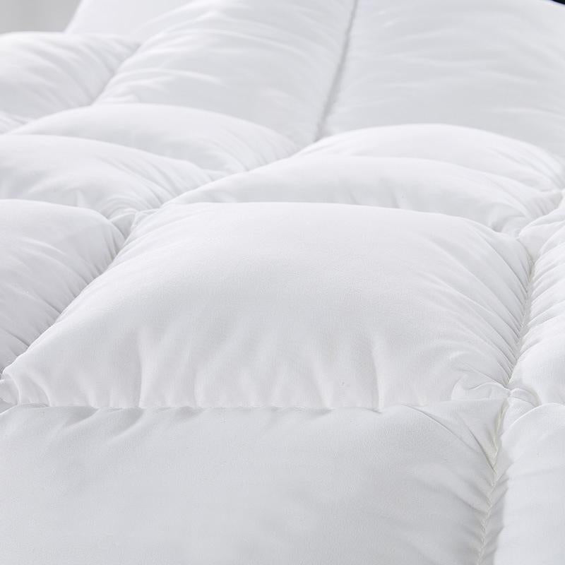 Royal Comfort Quilt 50% Duck Down 50% Duck Feather 233TC Cotton Pure