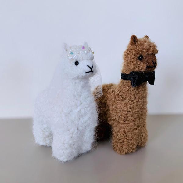 Bride and Groom Alpacadorable Hand Made Baby Alpaca Ornaments Alpaca