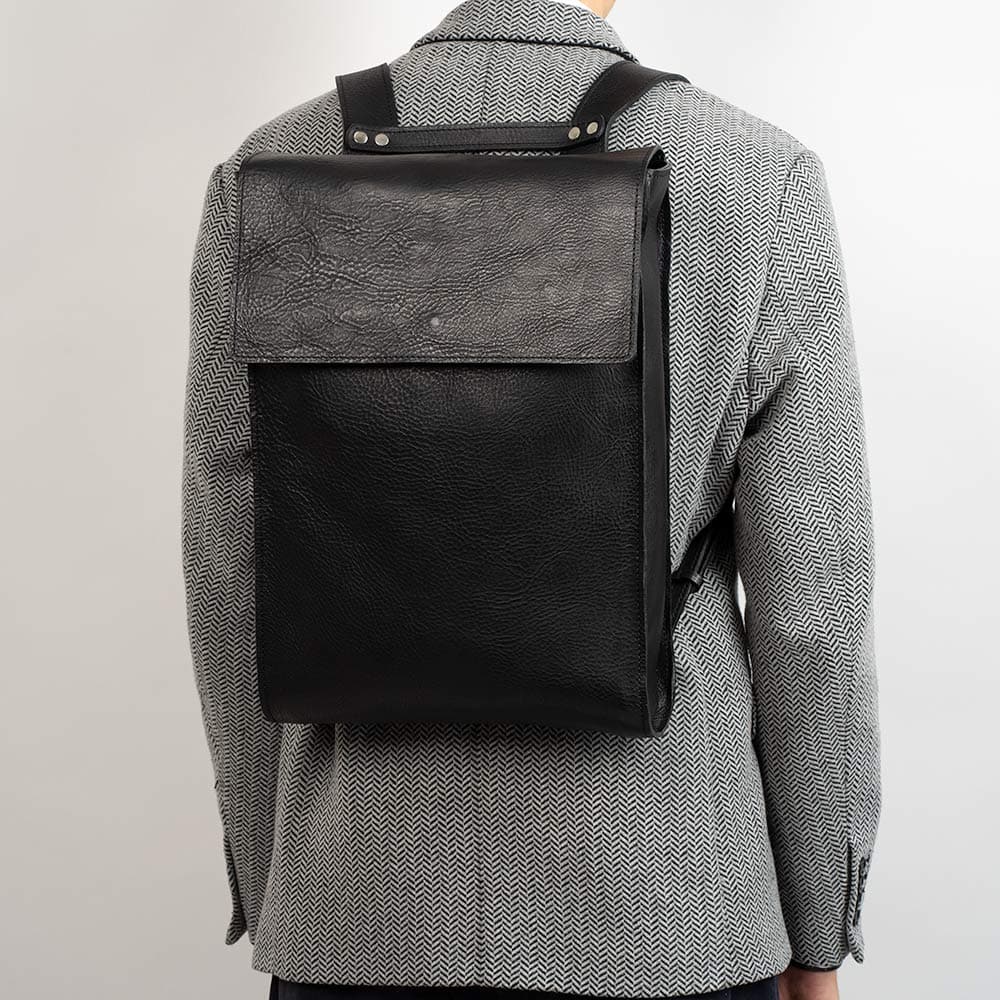 Leather laptop backpack - The Minimalist (Tan)
