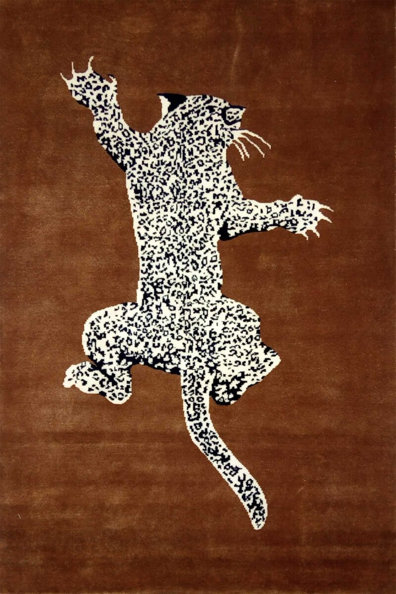 Hand Knotted Climbing Leopard Wool Carpet Brown