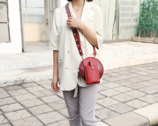 Hailey Smartphone Convertible Crossbody Bag