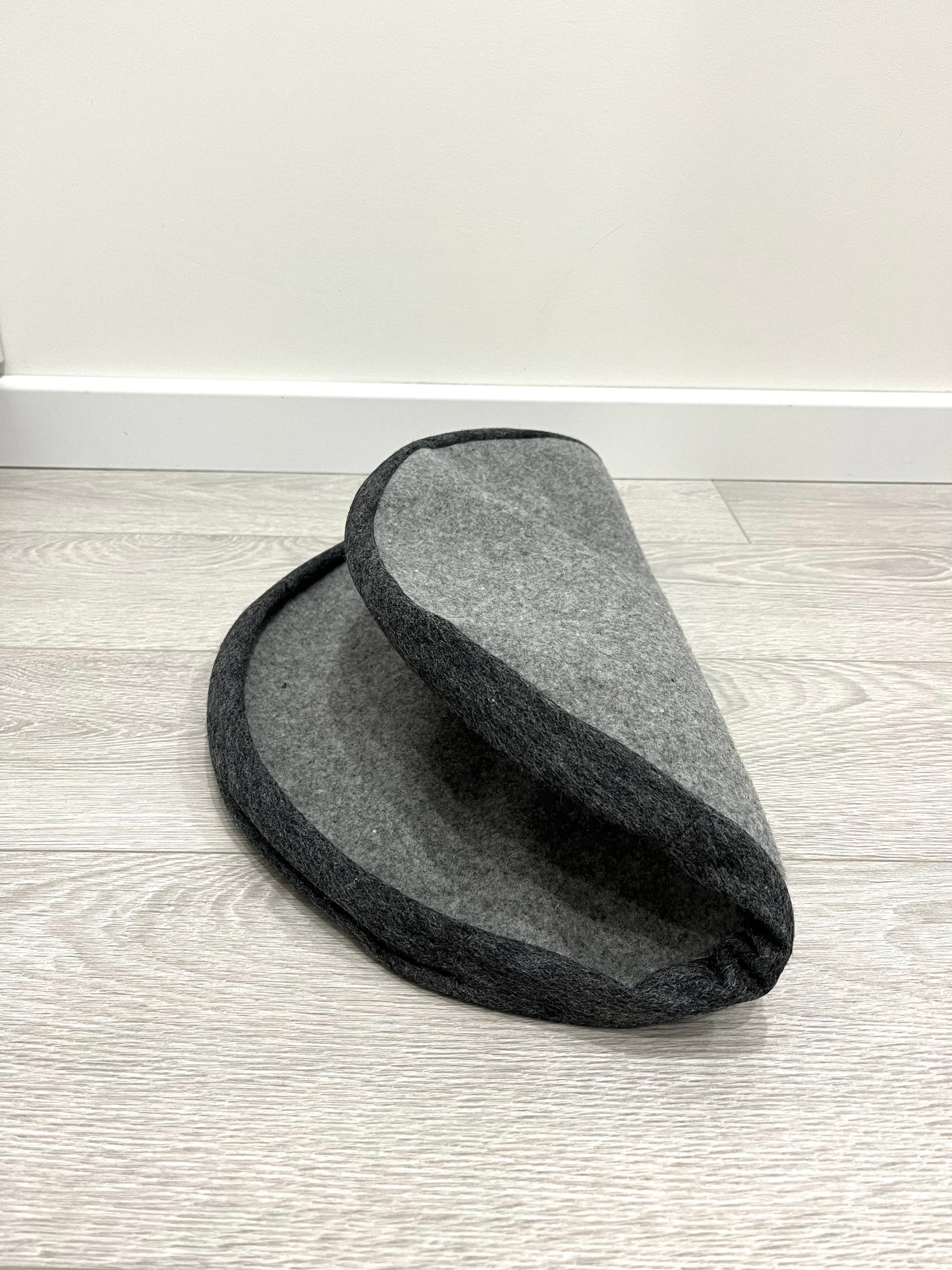 Saveplace® Pet Bed - 2 Sizes