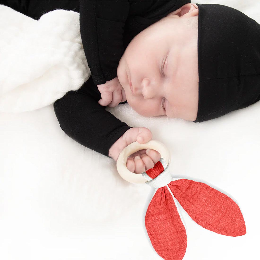 Organic Cotton Teething Ring - Strawberry
