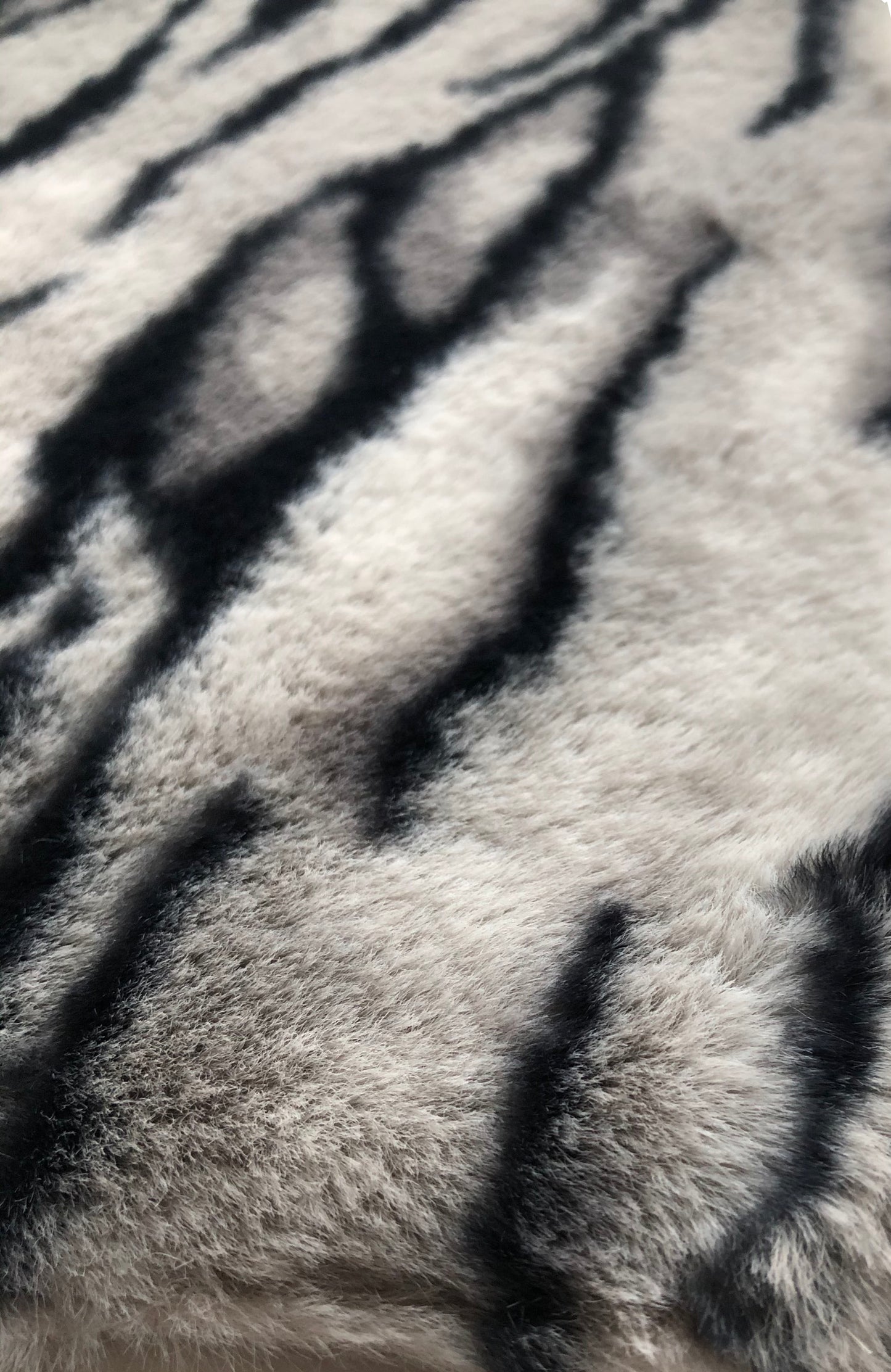 GREY SHIMMER Saveplace® hammock for pets & storage