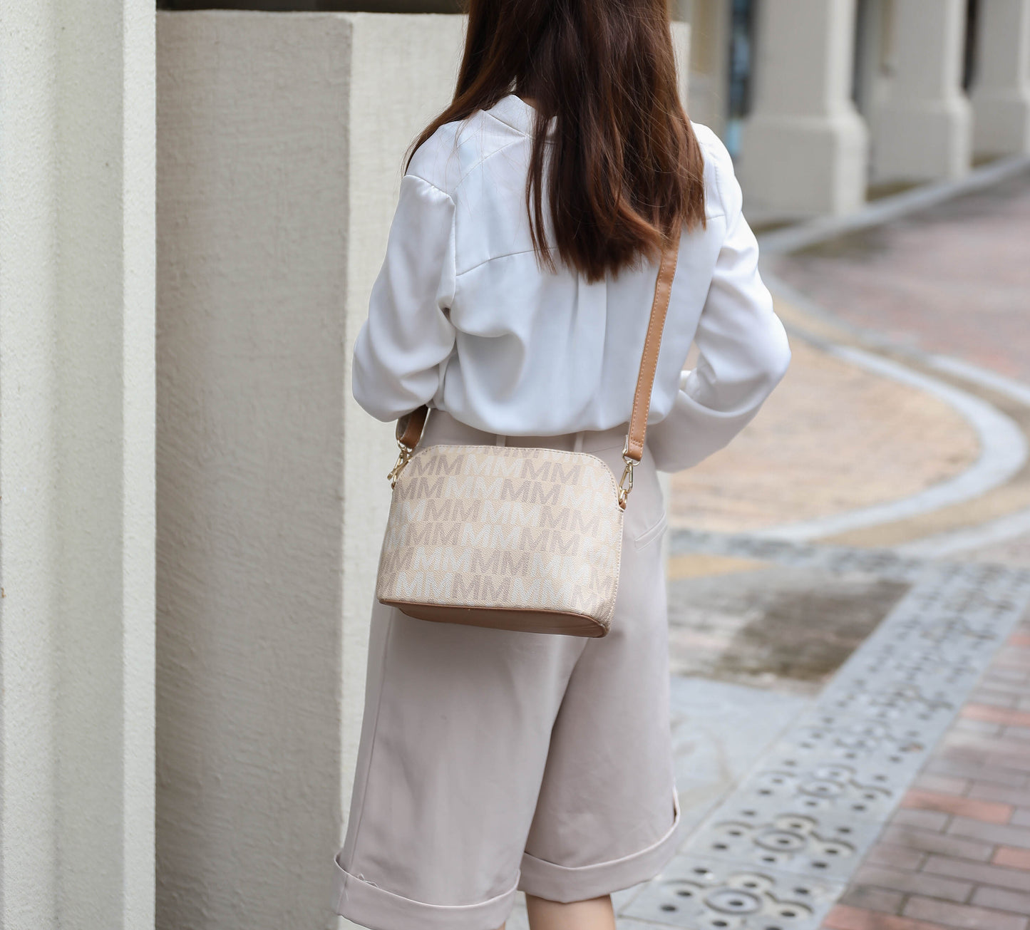 Hattie 3-in-1 Tote Bag M Signature