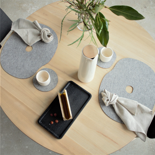 Natural wool felt placemats MILLESTONES | Gray or black
