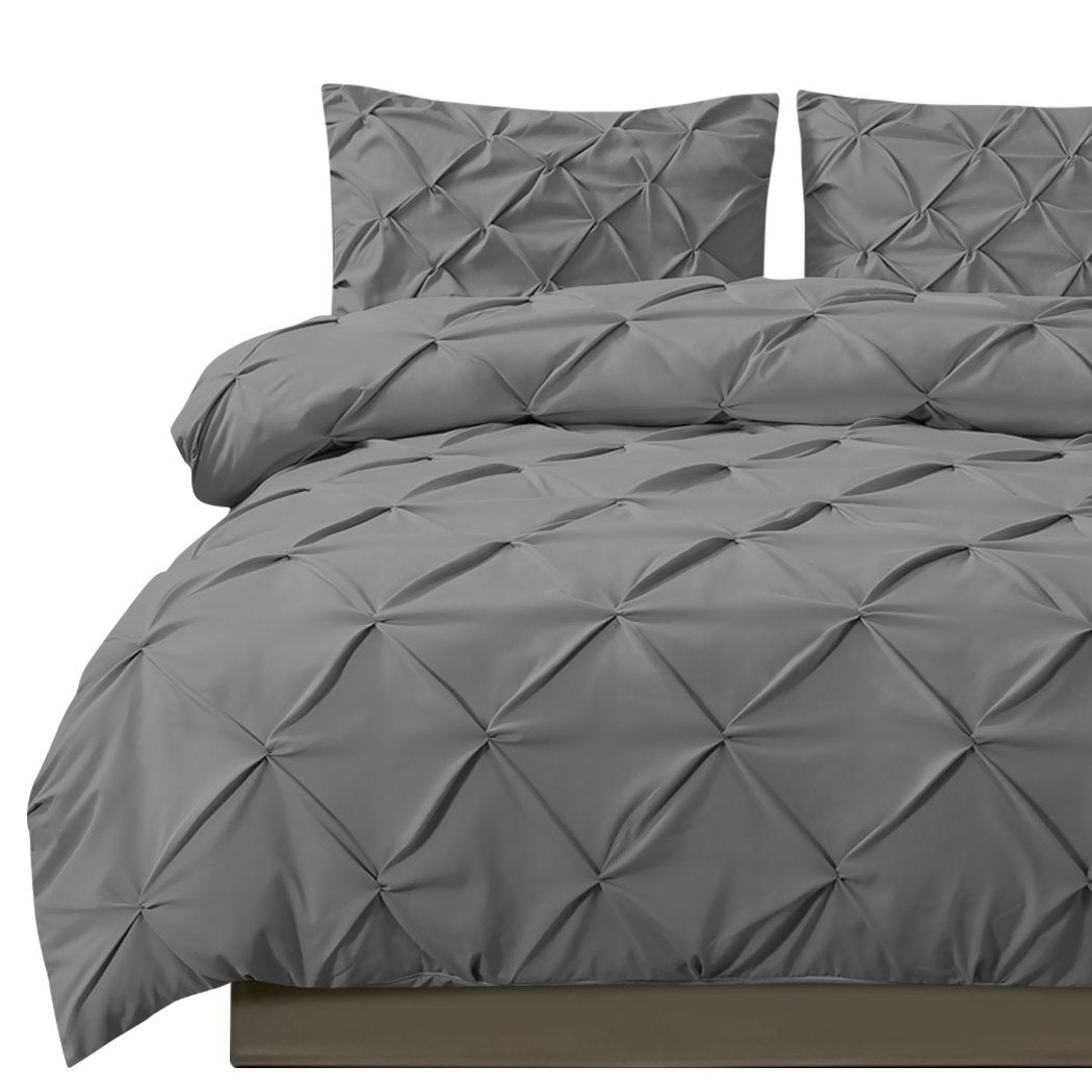 DreamZ Diamond Pintuck Duvet Cover Pillow Case Set in Full Size in