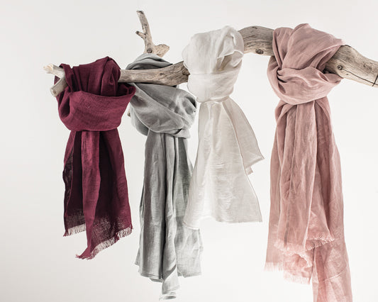 Linen scarf in Pale Pink