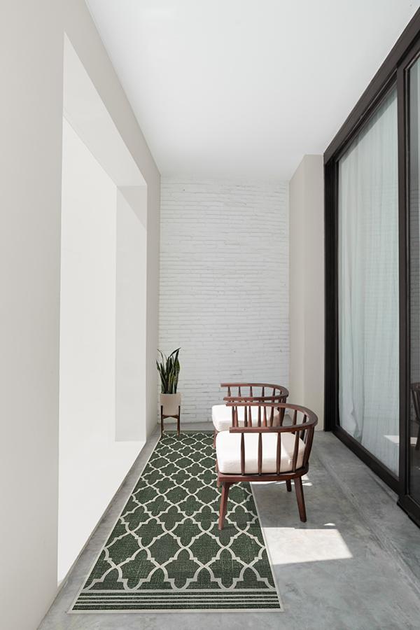 Outdoor Varia Trellis Forest Green Rug