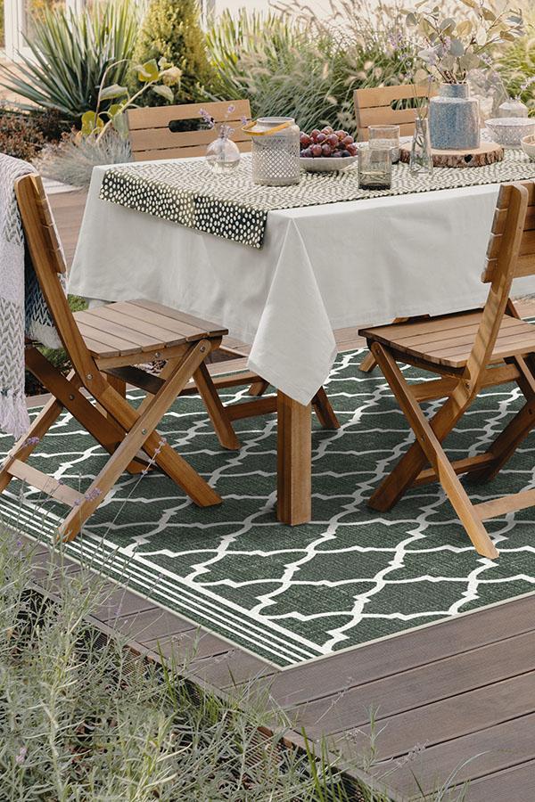 Outdoor Varia Trellis Forest Green Rug