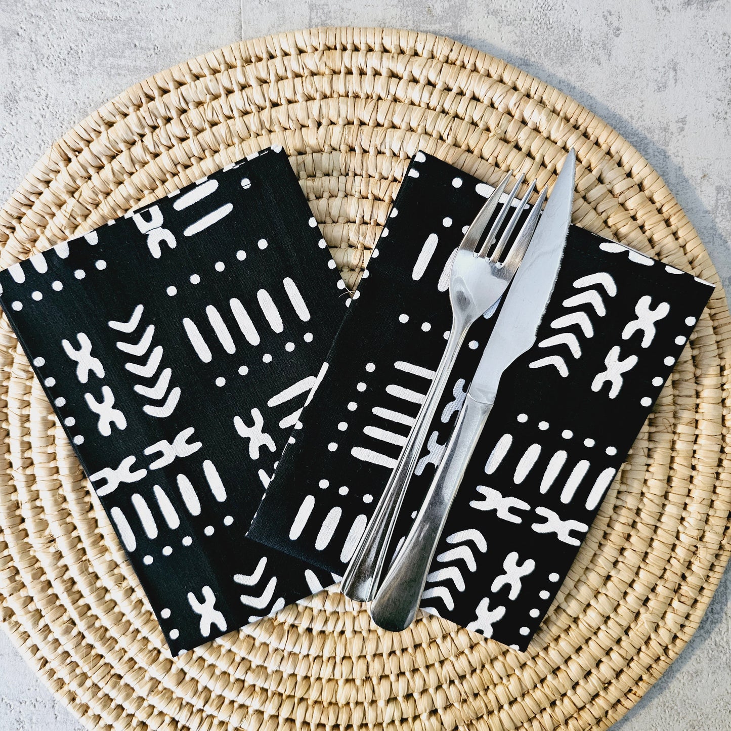 Set of 4 / 8 Napkins | 35x35cm | Black Mudcloth Print, Ankara Wax,