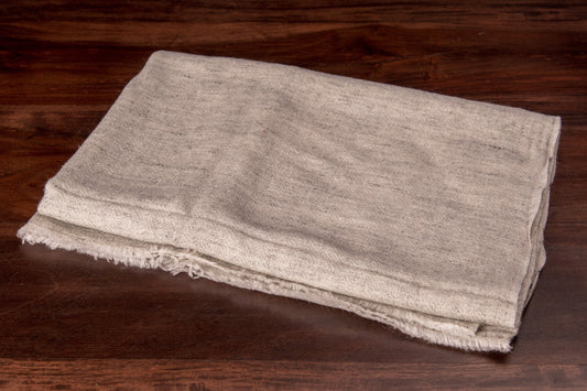 Kaschmirtuch hellgrau mit Fischgrätenmuster