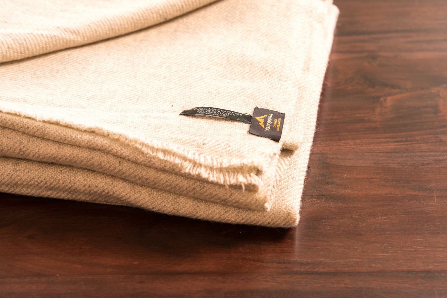 Kaschmirdecke weissgrau einfarbig