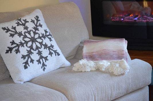 Hand loom Woven Textured Throw Blush/Lavender