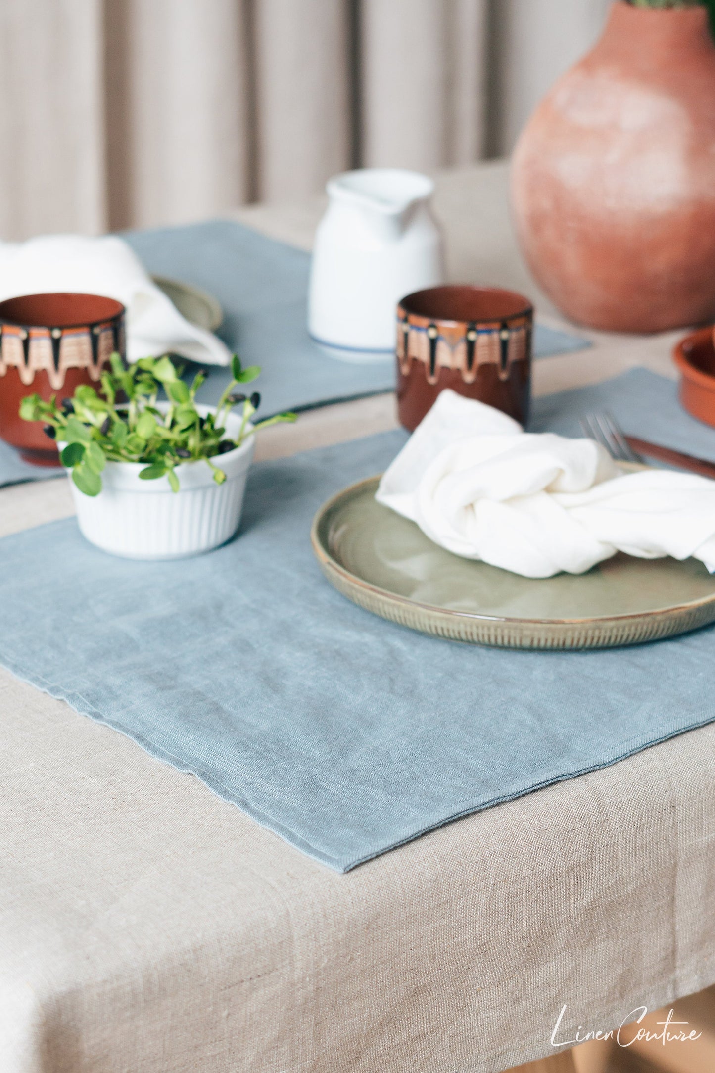 Light pink linen placemats set
