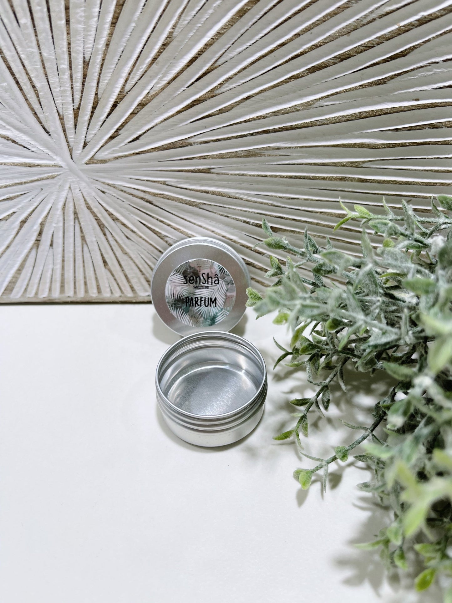 Boite en alu grise vide pour le Parfum Solide