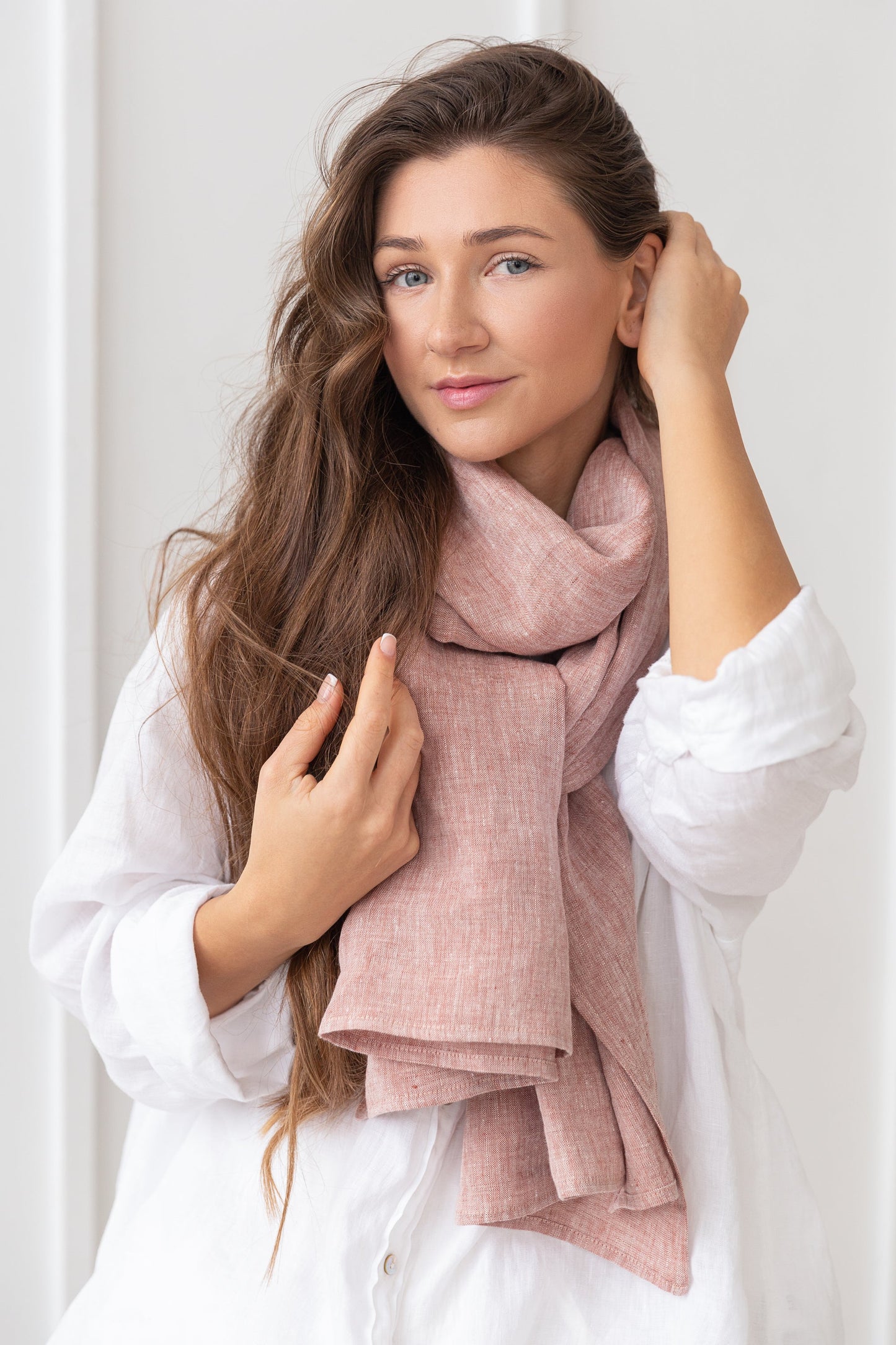 Linen scarf in Pale Pink