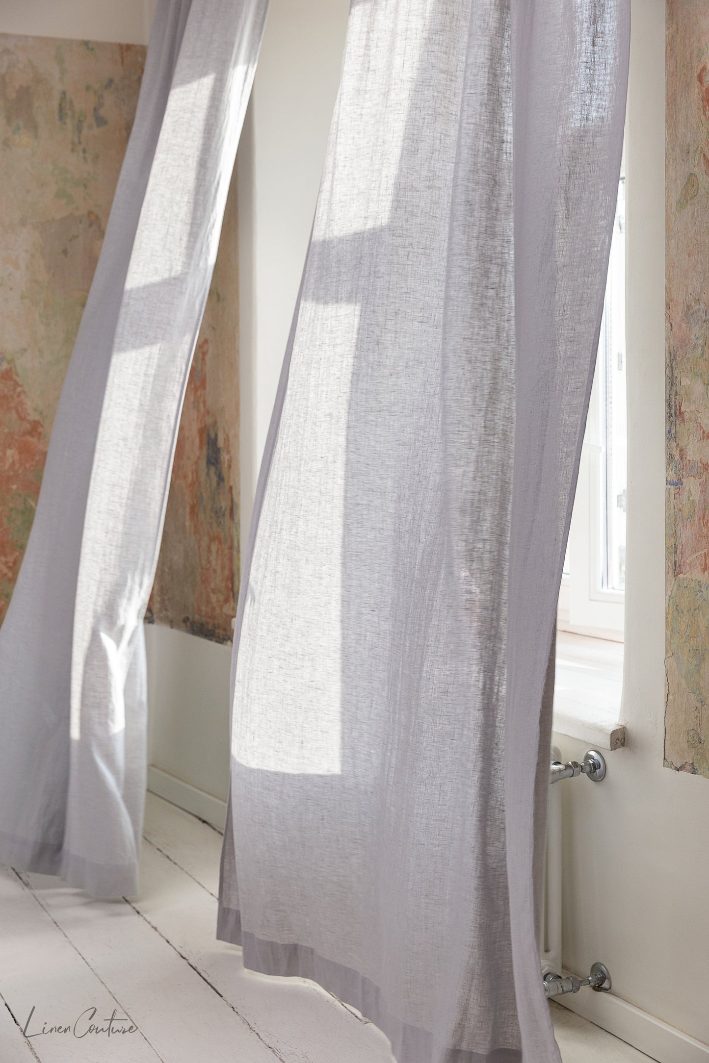Linen curtain with multifunctional heading tape