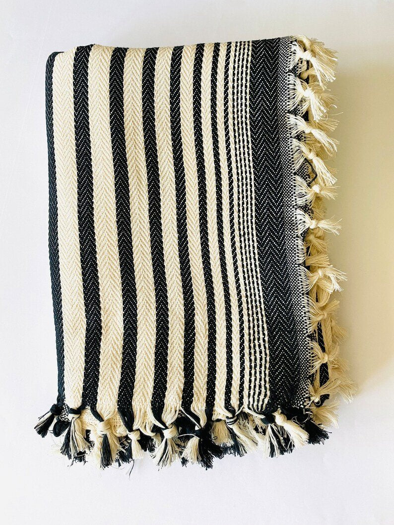 Handgewebtes Cover "Fatsa"