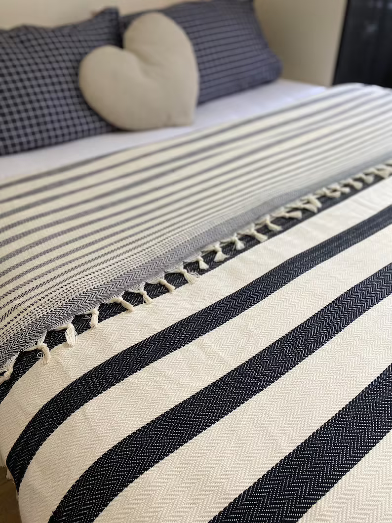 Handgewebtes Cover "Fatsa"