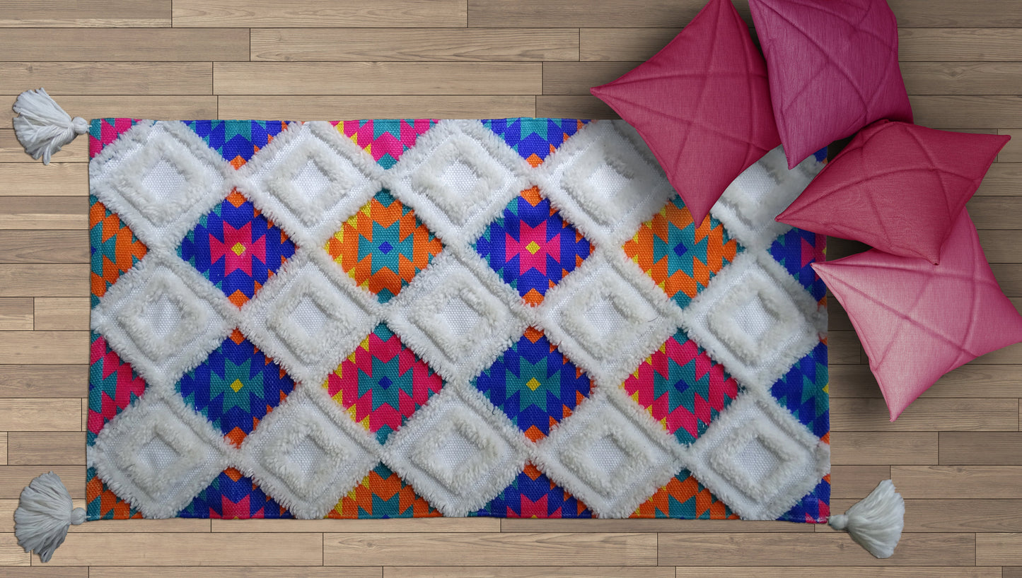 Chicos Home Accent Rug Woven in Multi Color