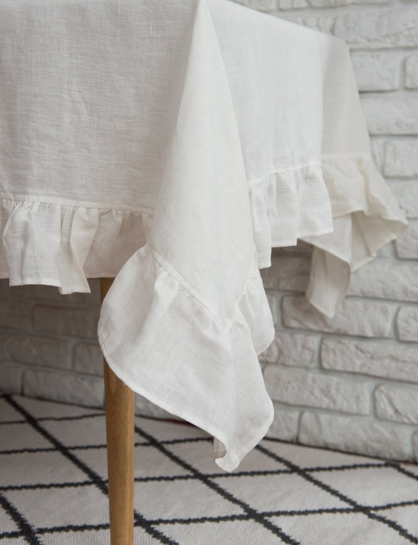 Linen Tablecloth with Ruffles