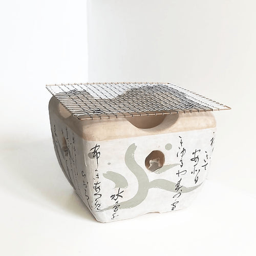 Barbecue japonais de table et charbon végétal