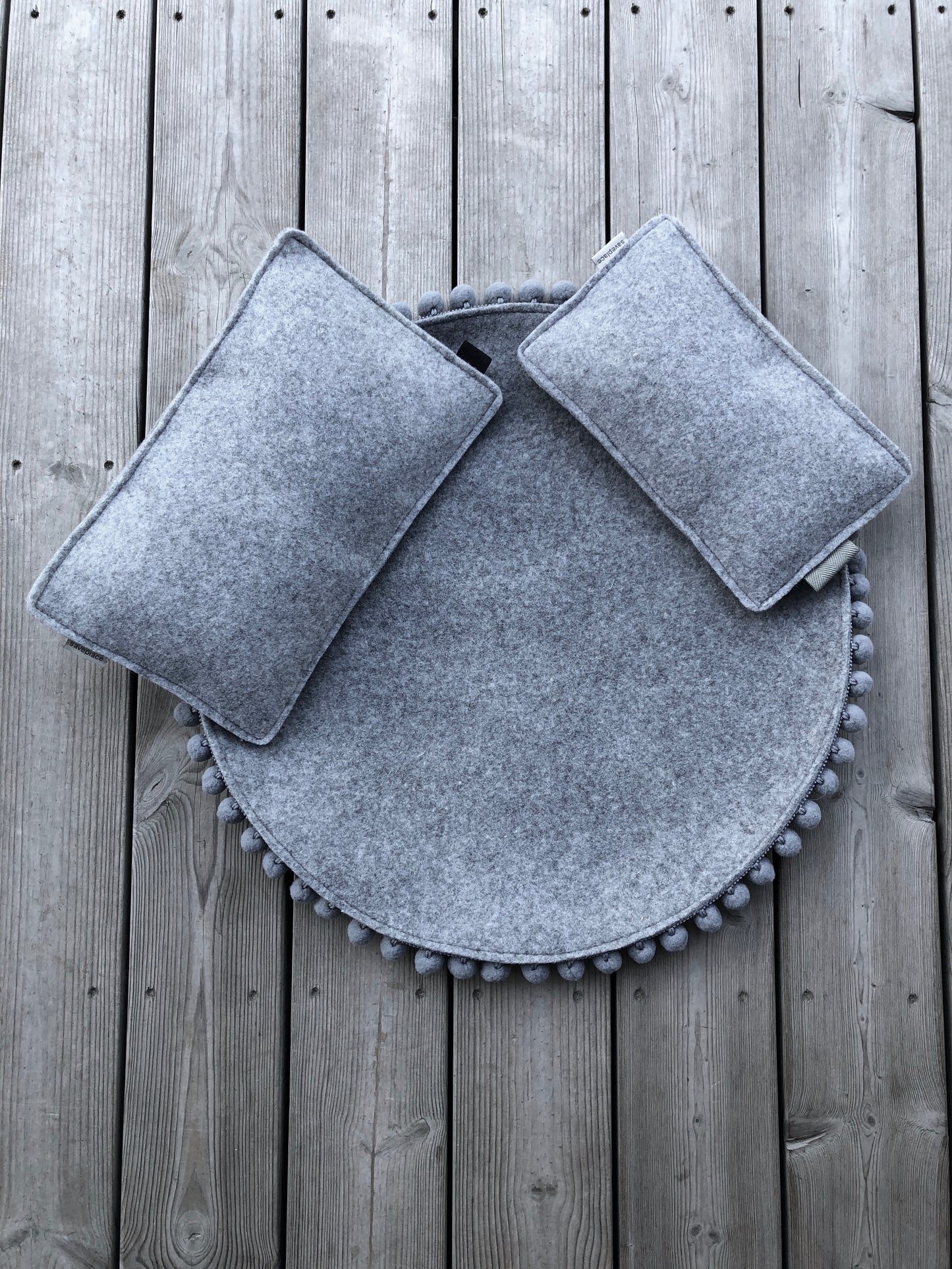 Saveplace® grey cat pillow (2 sizes)
