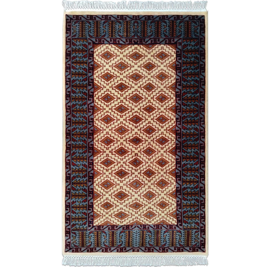 3×5 Feet White Hand Knotted Wool Carpet Burfi