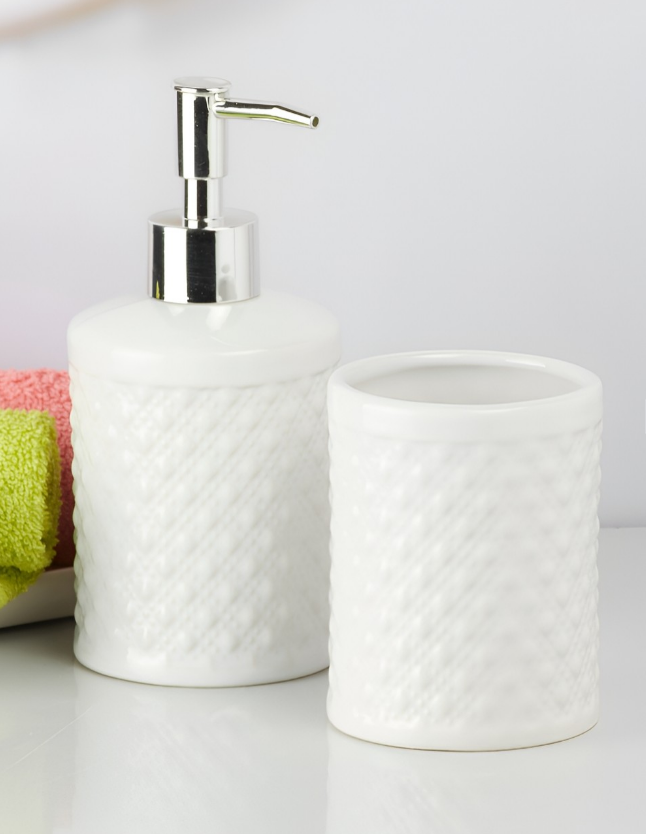 White 2 piece Abstract Ceramic Bath Accessories Set