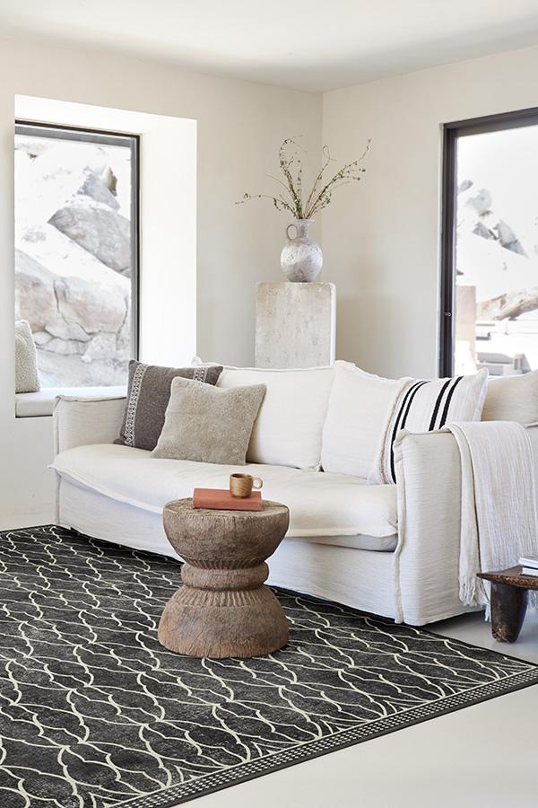 Grogu™ Trellis Black Tufted Rug