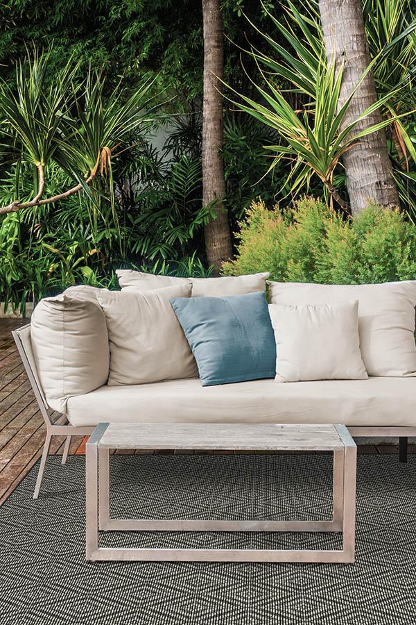 Outdoor Halo Diamond Black Rug