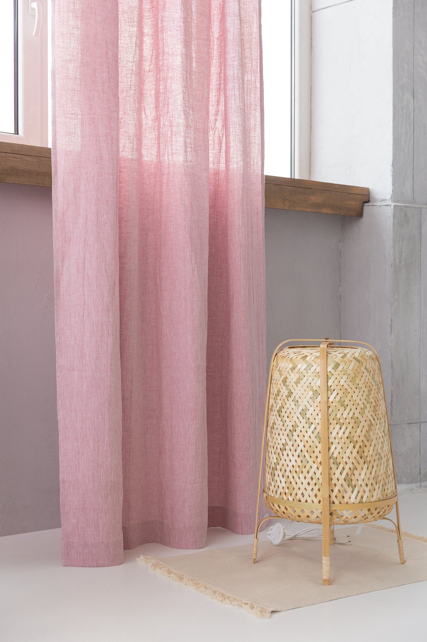 Woodrose linen curtain with pleating tape