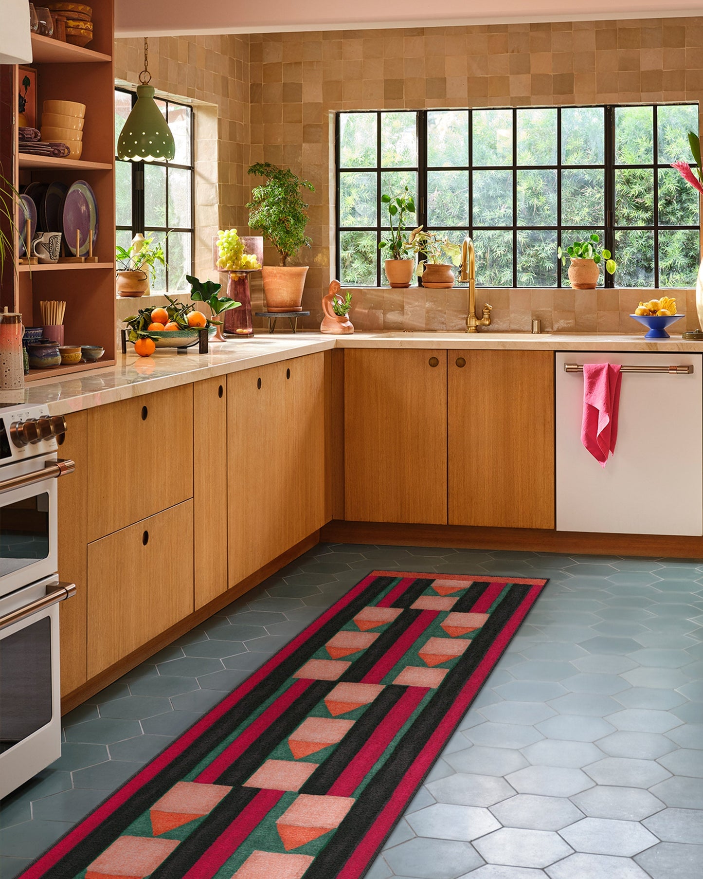 Justina Blakeney Magdalena Peach & Berry Tufted Rug