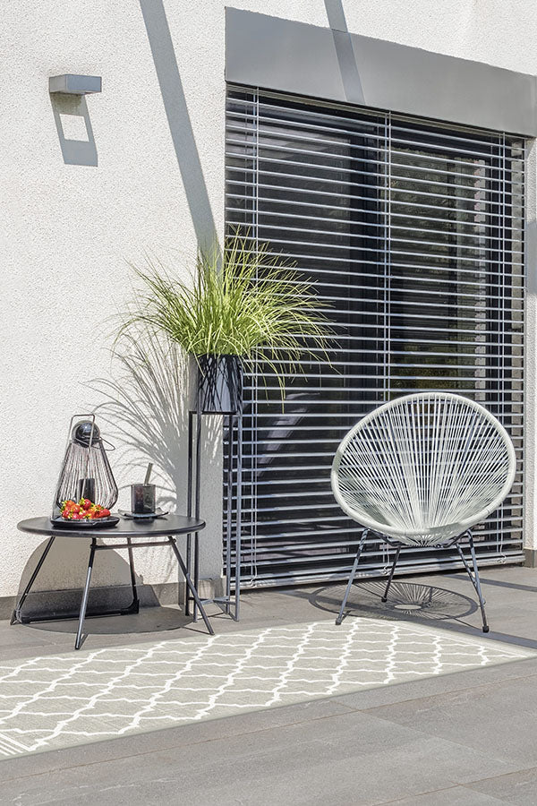 Outdoor Varia Trellis Stone Rug